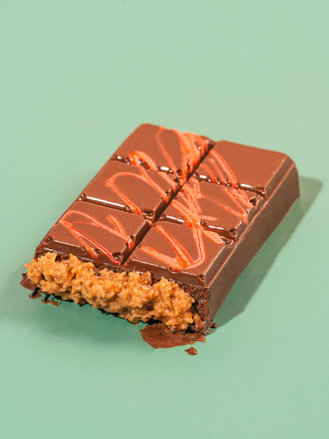 Dubai Lotus Biscoff Knafeh Chocolate Bar
